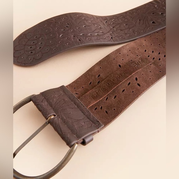 Free People| ‘Laurel’ Leather Embroidered Hip Belt - Picture 4 of 12